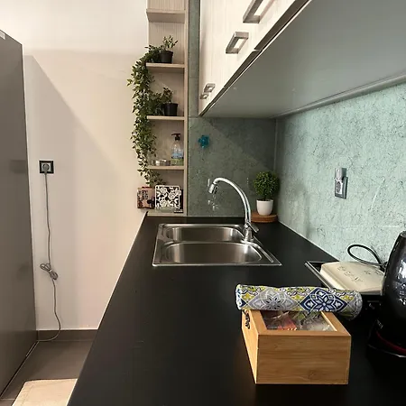 Hitech Apartment *